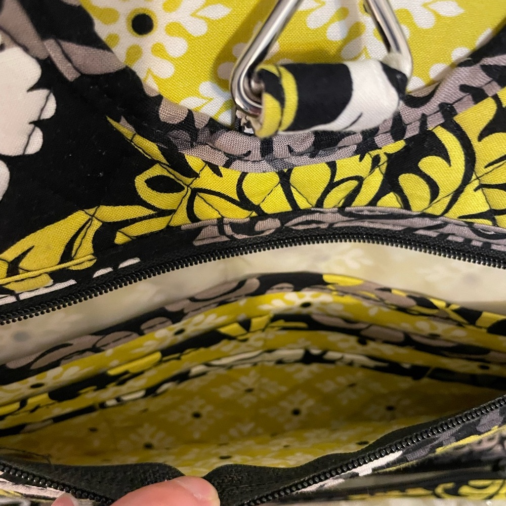 GREAT CONDITION Vera Bradley Hanging Travel / Toiletry Organizer in Baroque - Picture 4 of 13